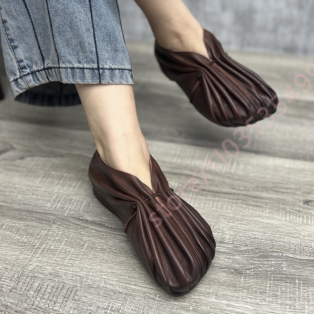 Mule Slip On - Sepatu Wanita Model Retro dengan Lipatan,